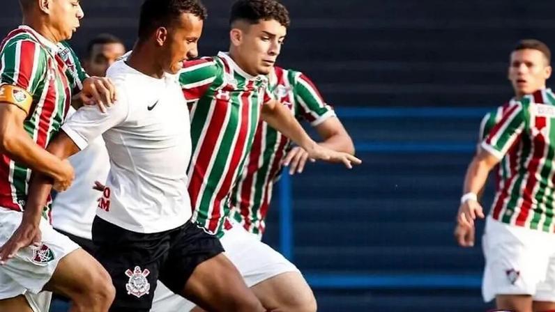 Alex Choco passou pela base do Corinthians (Foto: Reprodução/Instagram)