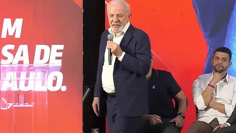 Presidente Lula durante evento do PT em São Paulo