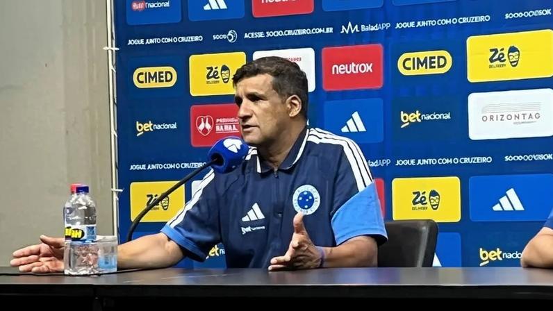 Interino do Cruzeiro comenta crise sob o termo pandemônio