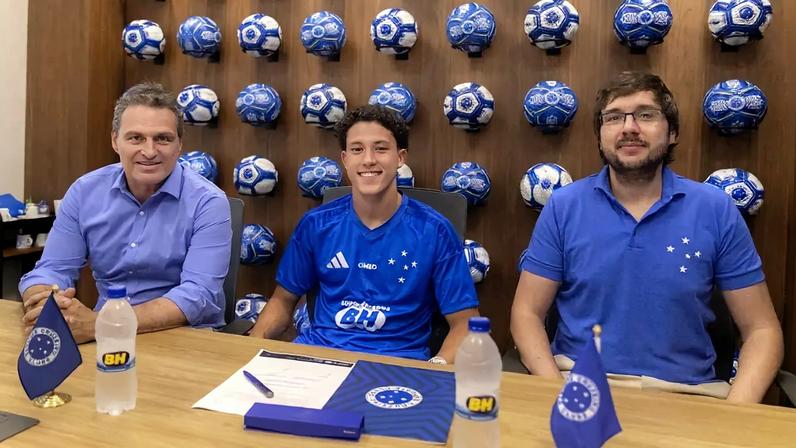 Cruzeiro renova contrato de joia da base