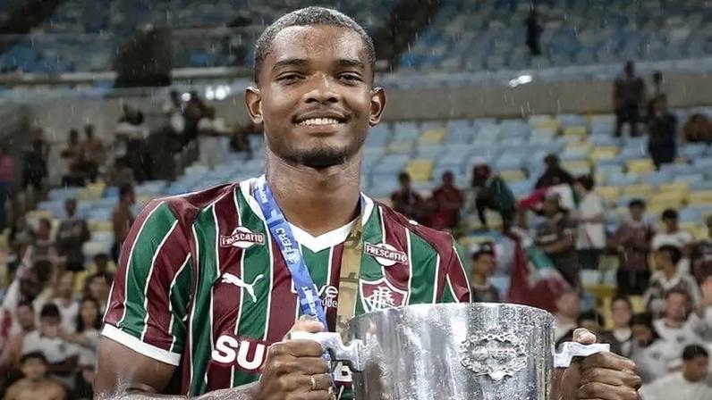 Fluminense anuncia saída de zagueiro para o New York City FC