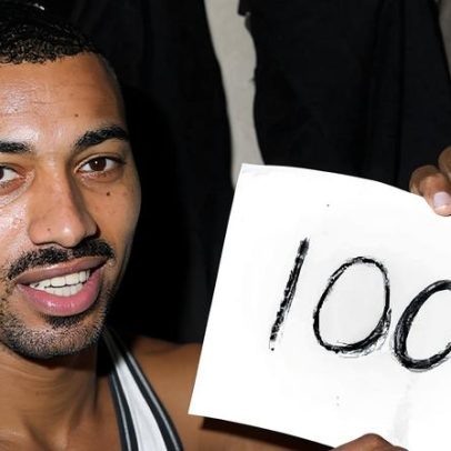 Wilt Chamberlain alcança recorde de 100 pontos, que completa 64 anos