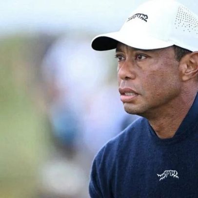 Tiger Woods é detido por dirigir sob influência após acidente na Flórida