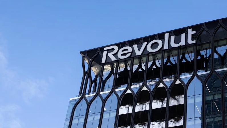 Revolut registra crescimento acelerado e receita de £4,5 bilhões