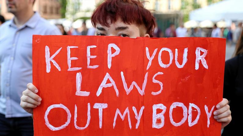 Órgão Europeu de Direitos diz que queixas de recusa de aborto na Polônia cessaram