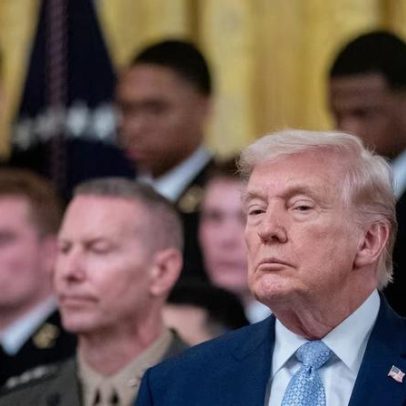 Trump suspende ataques ao Irã por 5 dias após conversas; Brent cai 11%