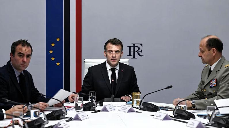 Macron pede Irã que cesse ataques e restabeleça navegação no Estreito de Hormuz