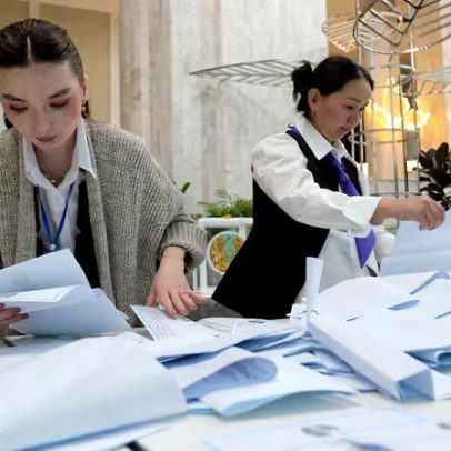 Cazaquistão aprova nova constituição com 87,15% de apoio