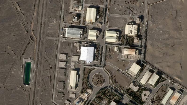 IAEA diz não haver sinais de ataque a sites nucleares do Irã; Irã contesta