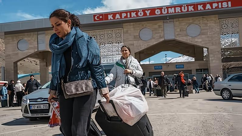 Milhares de iranianos fogem para a Turquia após ataques a alvos não militares