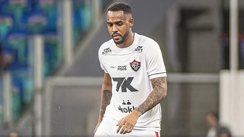 Zagueiro do Vitória tem lesão confirmada e pode ficar fora da temporada