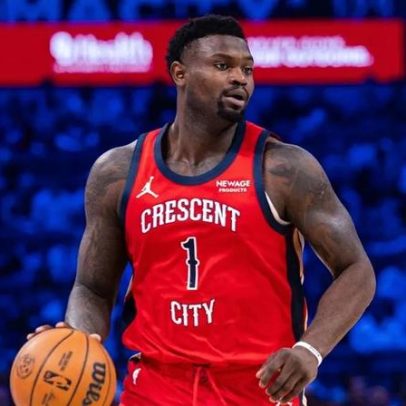 Zion Williamson volta a complicar a vida do Pelicans