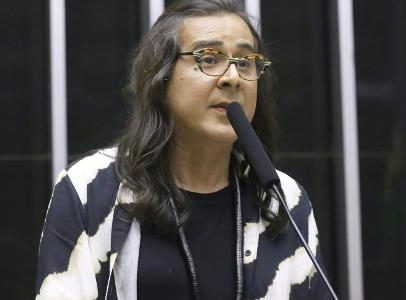 Congresso mantém silêncio sobre o caso das fotos, afirma Duda Salabert