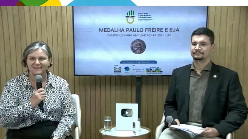 Encontro orienta redes sobre a Medalha Paulo Freire