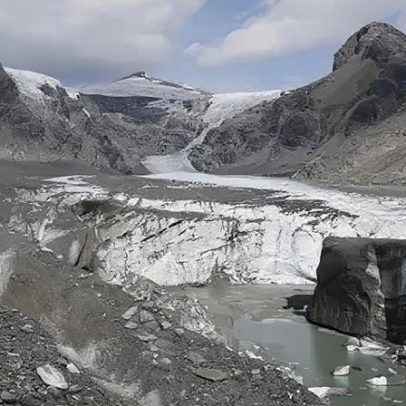 Glaciares austríacos se desintegram devido à mudança climática, dizem cientistas