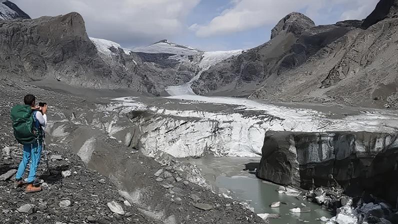 Glaciares austríacos se desintegram devido à mudança climática, dizem cientistas