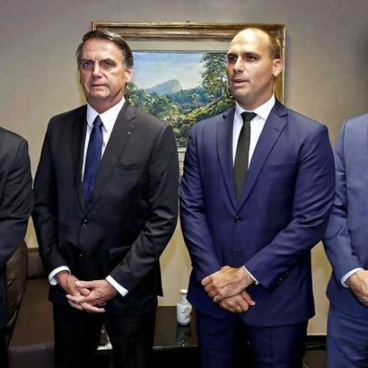 Defesa pede, Moraes nega acesso livre dos filhos a Bolsonaro