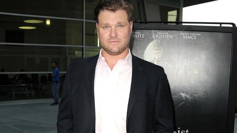 Zachery Ty Bryan é condenado a 19 meses de prisão por violar a condicional