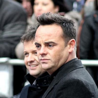 Ant e Dec processam por lucro não autorizado de £250 mil com obras de Banksy