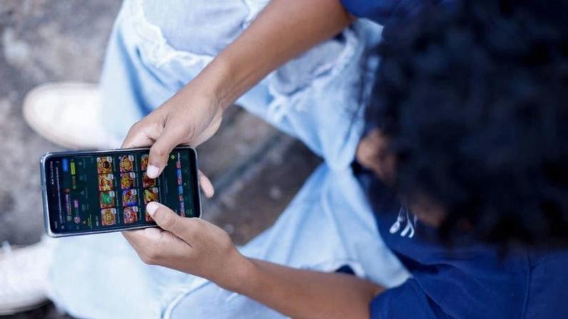 ECA digital cria restrições ao uso de redes sociais por crianças e adolescentes