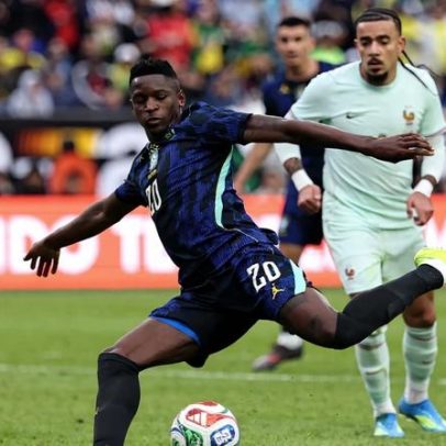 João Pedro e Luiz Henrique entram na escalação; Ancelotti testa todos os setores