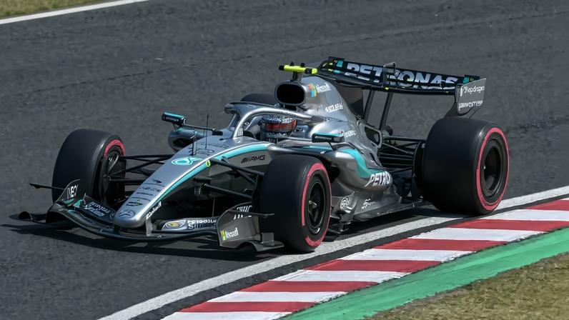 Antonelli lidera 3º treino livre no GP do Japão; Bortoleto é 9º