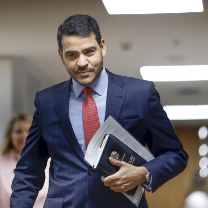 Lula encaminha ao Senado a indicação de Messias ao STF