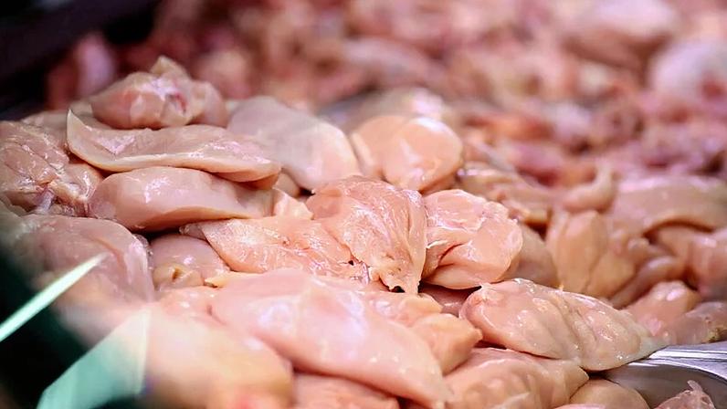 Exportação de frango atinge recorde de US$ 945,4 milhões em fevereiro