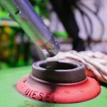 Governo autua maiores distribuidoras de combustível por alta de preços