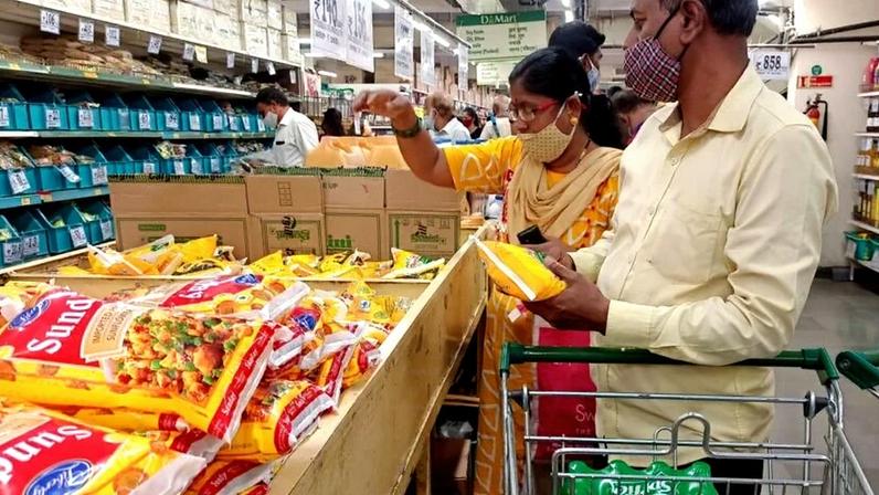 Compradores de óleo vegetal na Índia recuam, esperando alívio da alta causada pela guerra