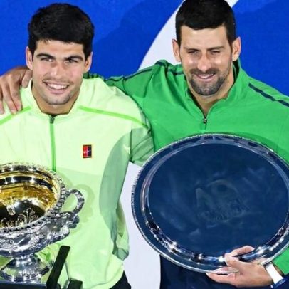 Alcaraz e Djokovic ficam no mesmo lado da chave em Indian Wells