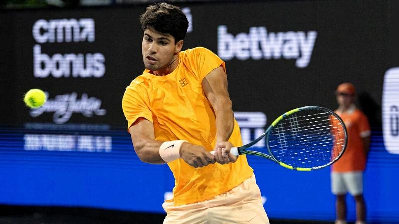 Alcaraz se impõe e elimina Fonseca na segunda rodada em Miami