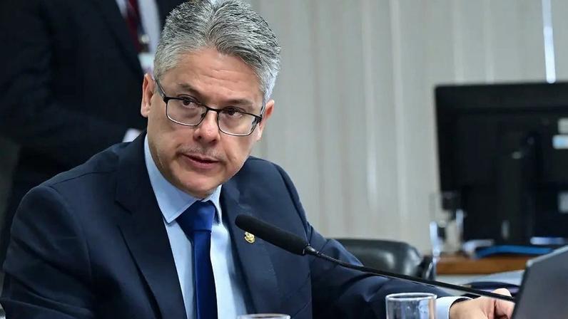 Alessandro Vieira propôs instalação de uma CPI no Senado para investigar as relações dos ministros com o banqueiro Daniel Vorcaro. (Foto: Geraldo Magela/Agência Senado)