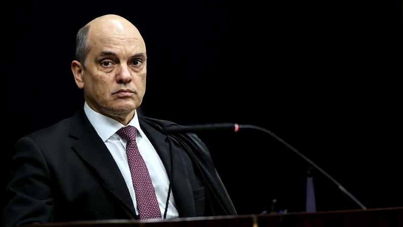 Alexandre de Moraes ainda não se manifestou sobre as mensagens; em referência a outra reportagem do jornal, disse se tratar de "ilação mentirosa"