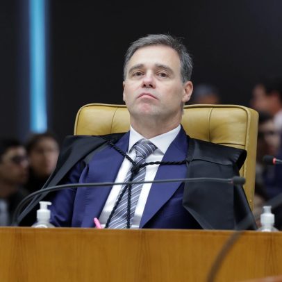 Carros de luxo do INSS vão a leilão por ordem de Mendonça