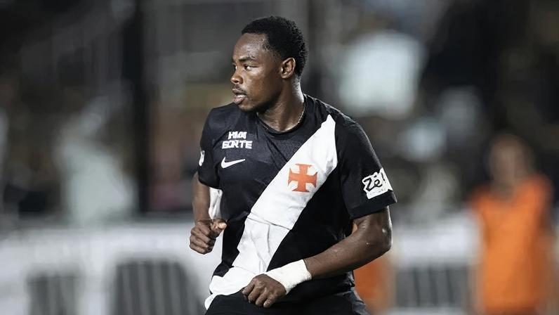 Andres Goméz em campo pelo Vasco