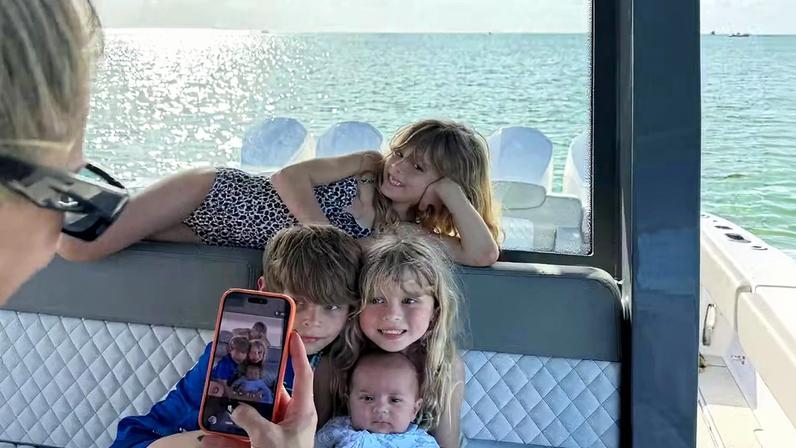 Anna Kournikova encanta ao mostrar filhos — Foto: Reprodução/ Instagram