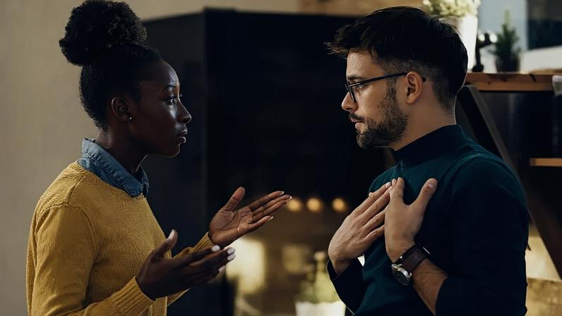 Aprenda a ouvir melhor e melhore suas conversas