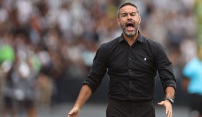 Cruzeiro mantém plano A, negocia Artur Jorge e recebe sinal de Filipe Luís