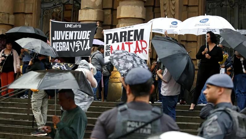 Mortes de jovens pela polícia de SP aumentam 11% e entidades pedem ações