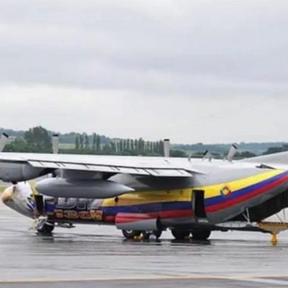 Avião de transporte militar sofre acidente ao decolar na Colômbia