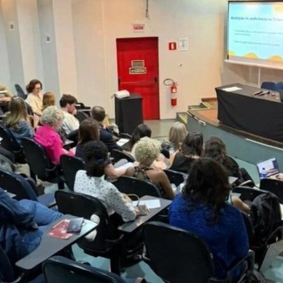 Encontro capacitou docentes do PEC-PLE