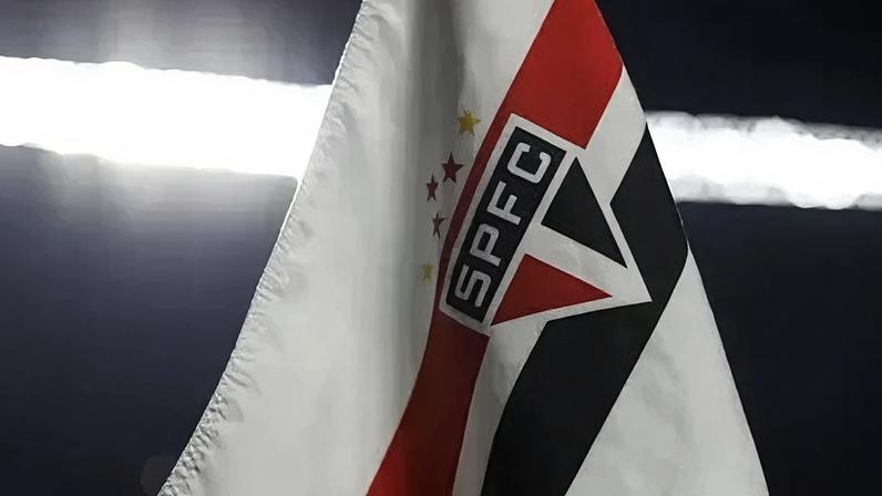 Sob nova gestão, São Paulo revisa contratos.