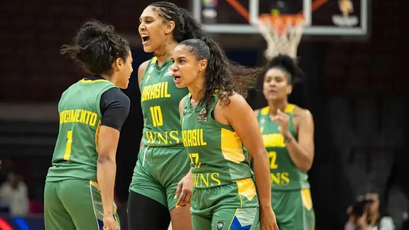Brasil depende apenas de si, mas pode contar com ajuda de adversários (Foto: Divulgação/FIBA)