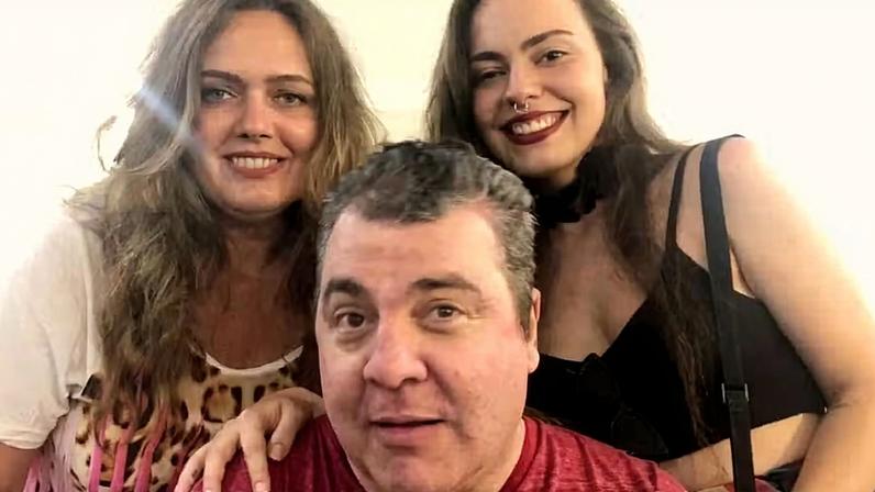 Ana Luísa Hass com os pais, Gerson Brener e Ana Cristina Haas — Foto: Reprodução/Instagram