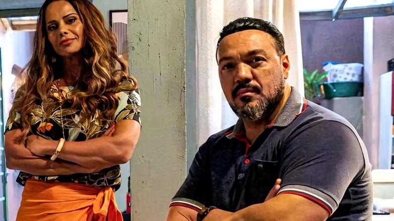 Belo elogia Viviane Araujo e web repercute