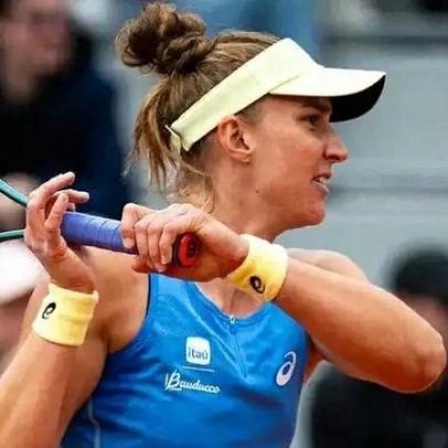 Bia Haddad admite mentalidade passiva após eliminação e mira melhoria