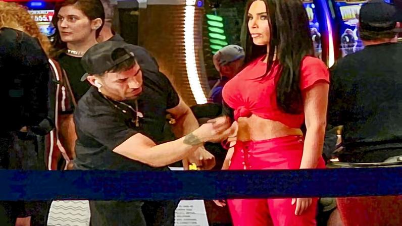 Kim Kardashian — Foto: The Grosby Group