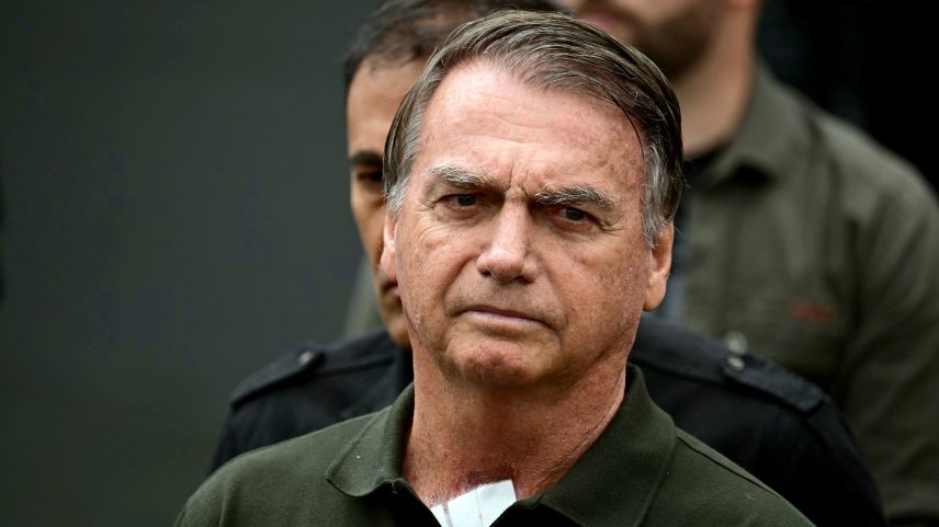 O ex-presidente Jair Bolsonaro foi condenado a 27 anos e 3 meses de prisão — Foto: Pablo Porciuncula/AFP