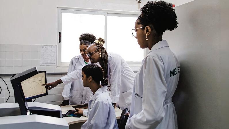 MEC reúne ações para mulheres em todo o país